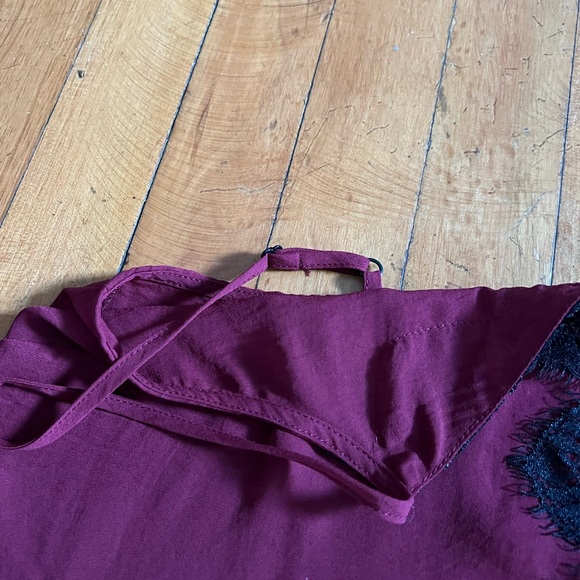 Harlow & Graham Maroon Tank Top with Black Lace Detail - Size M - Picture 5 of 6